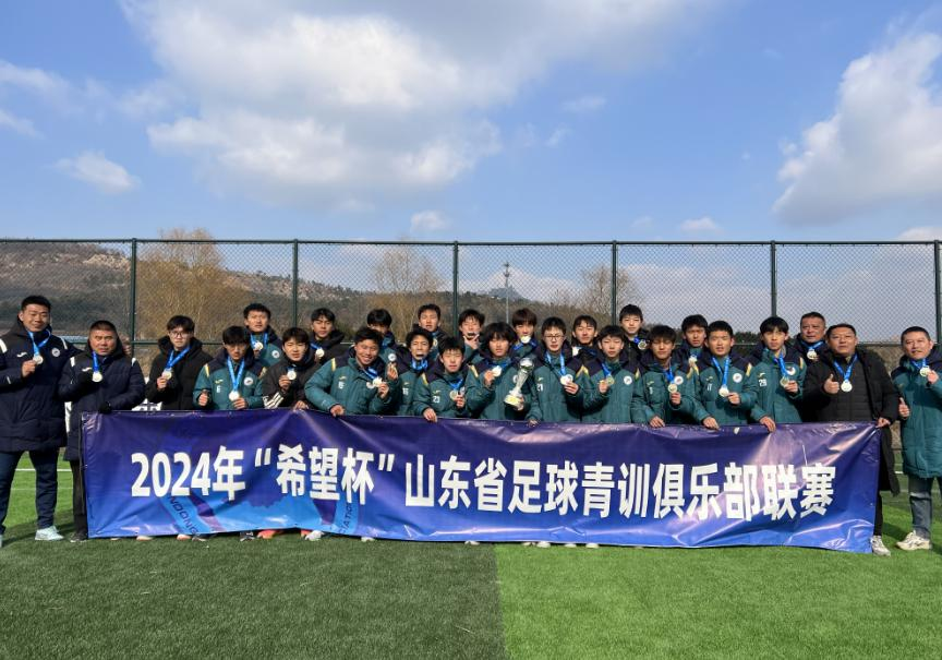 球队在比赛中迅速扩大领先优势，成功晋级